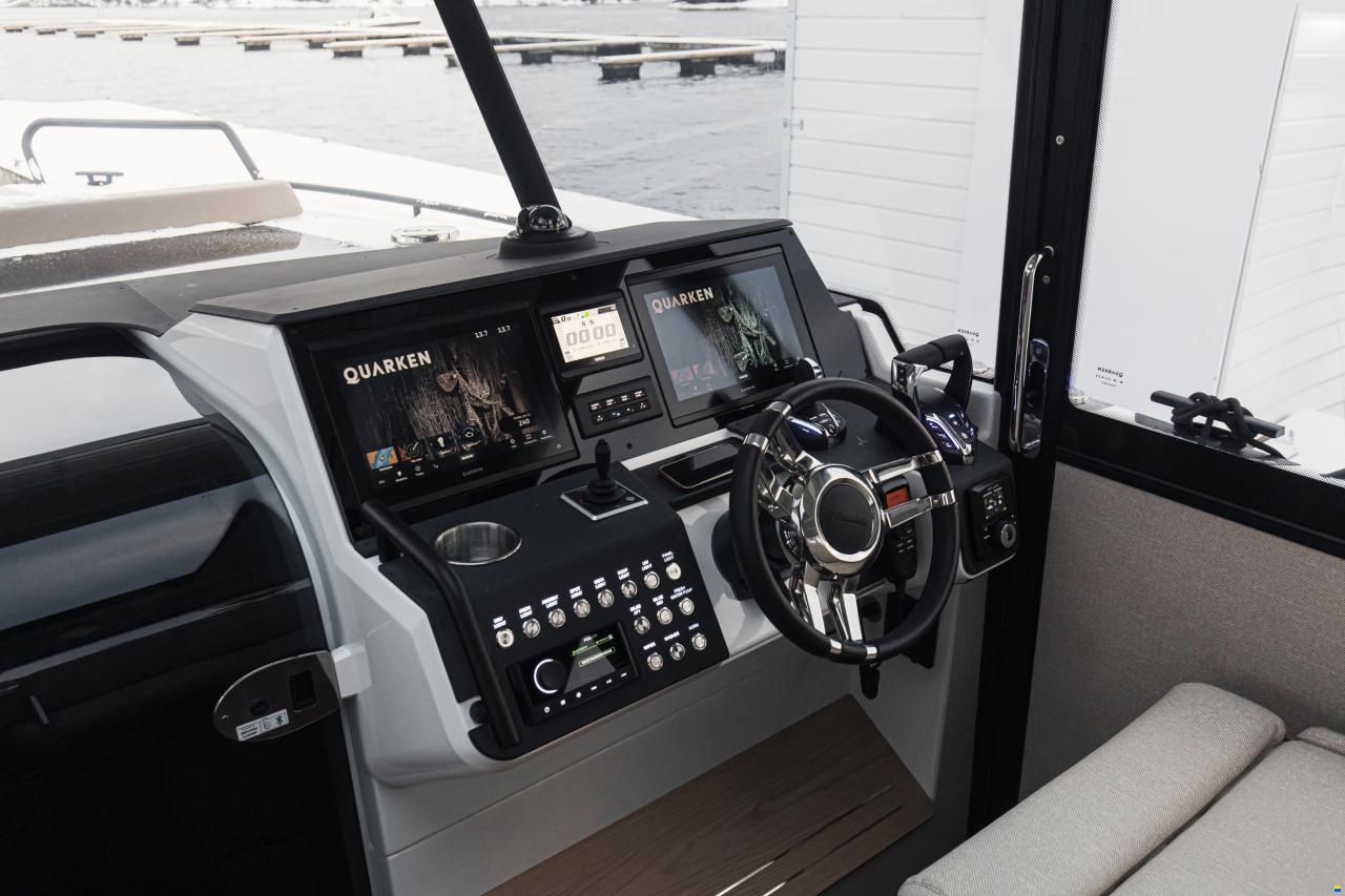 Quarken 35 Cabin Tourer