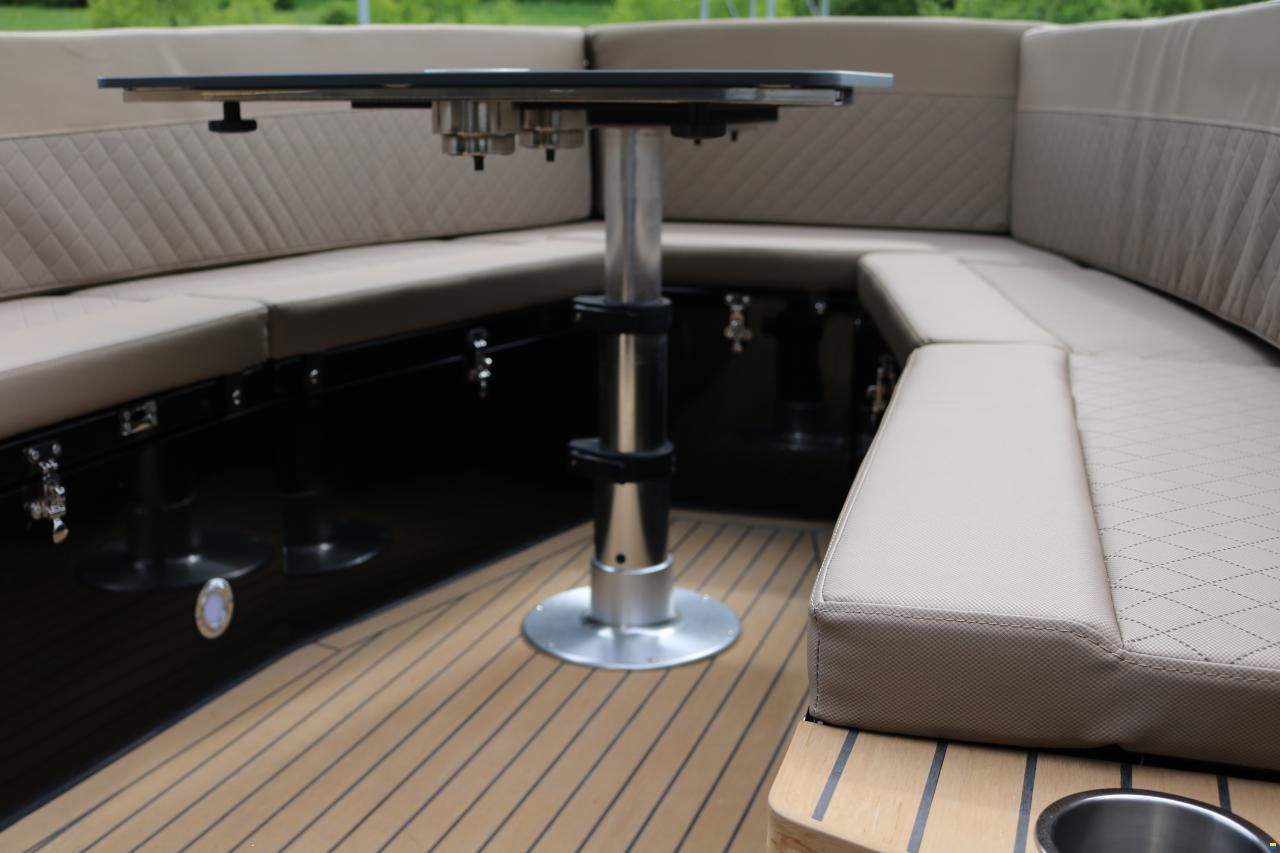 Futuro ZX20 mit Bodenseezulassung, 80 PS