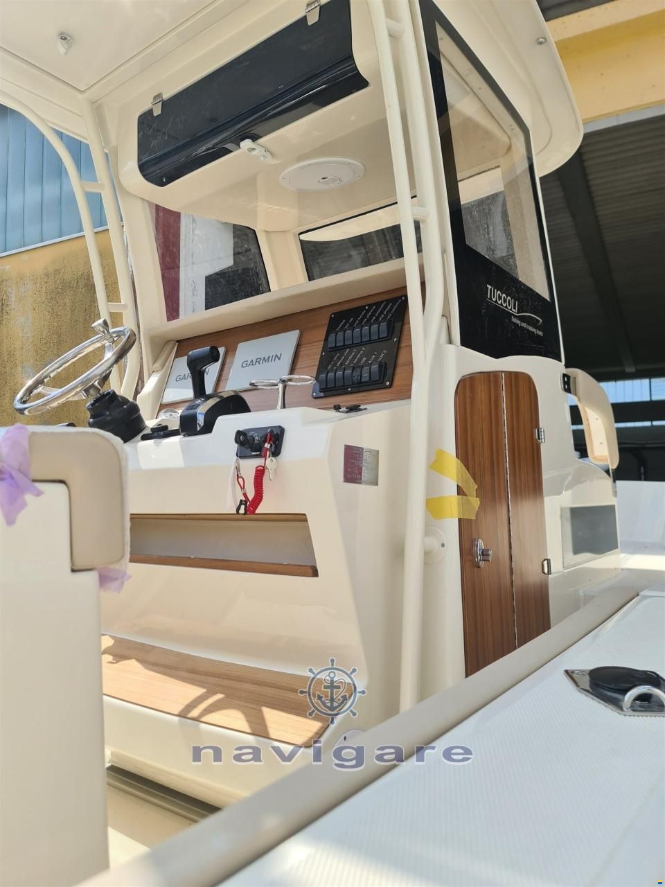 Tuccoli Marine T250 CAPRAIA CALAROSSA