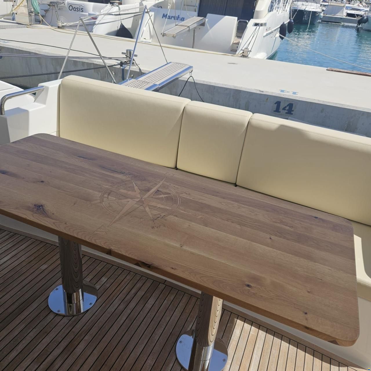 Azimut 60