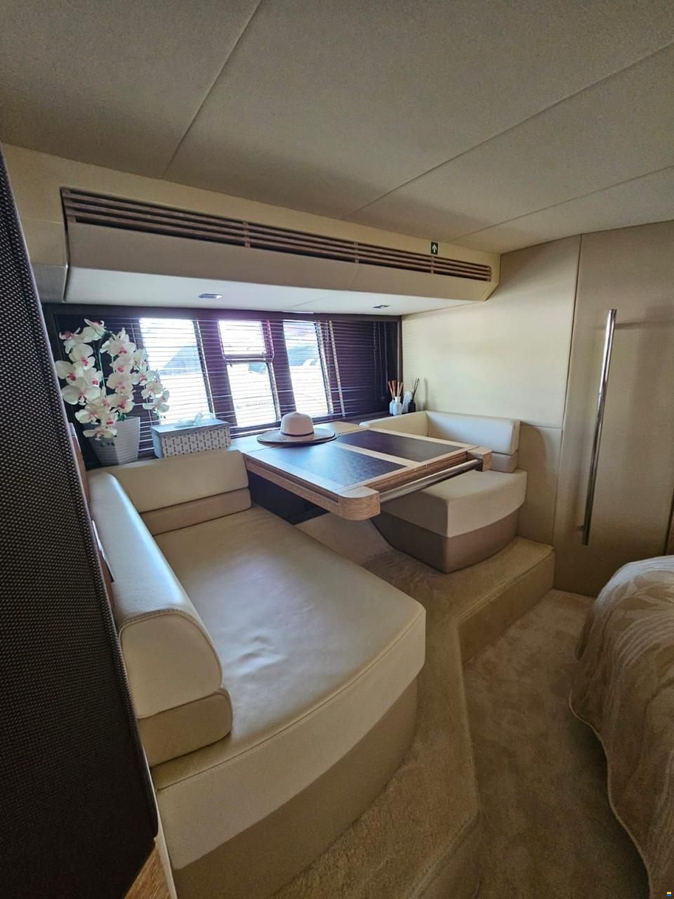 Azimut 60