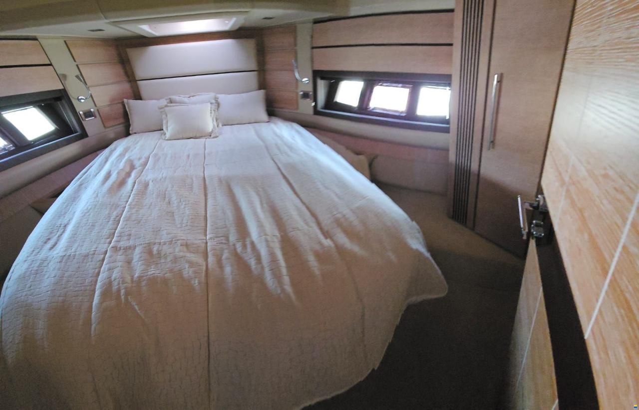 Azimut 60