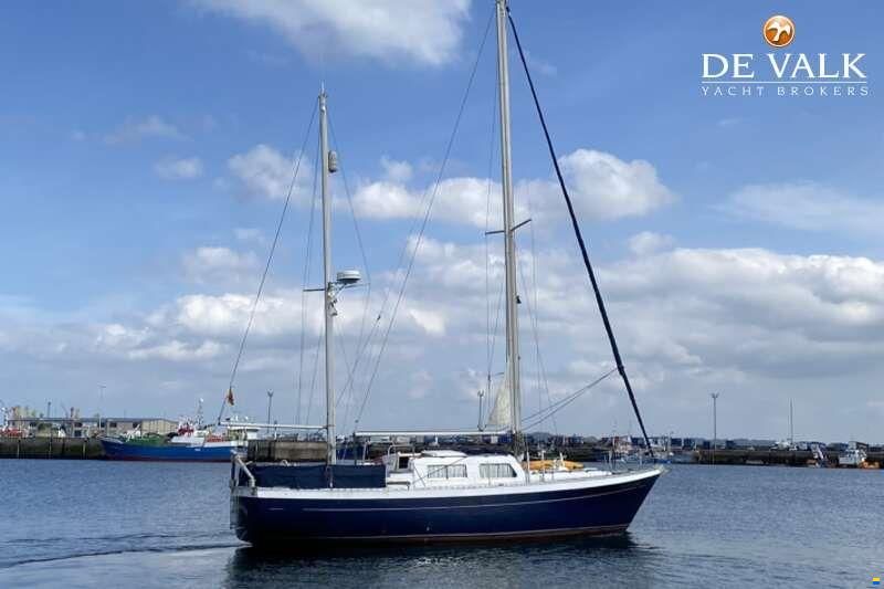 Moody 42 MK II