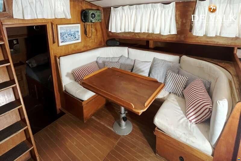 Moody 42 MK II