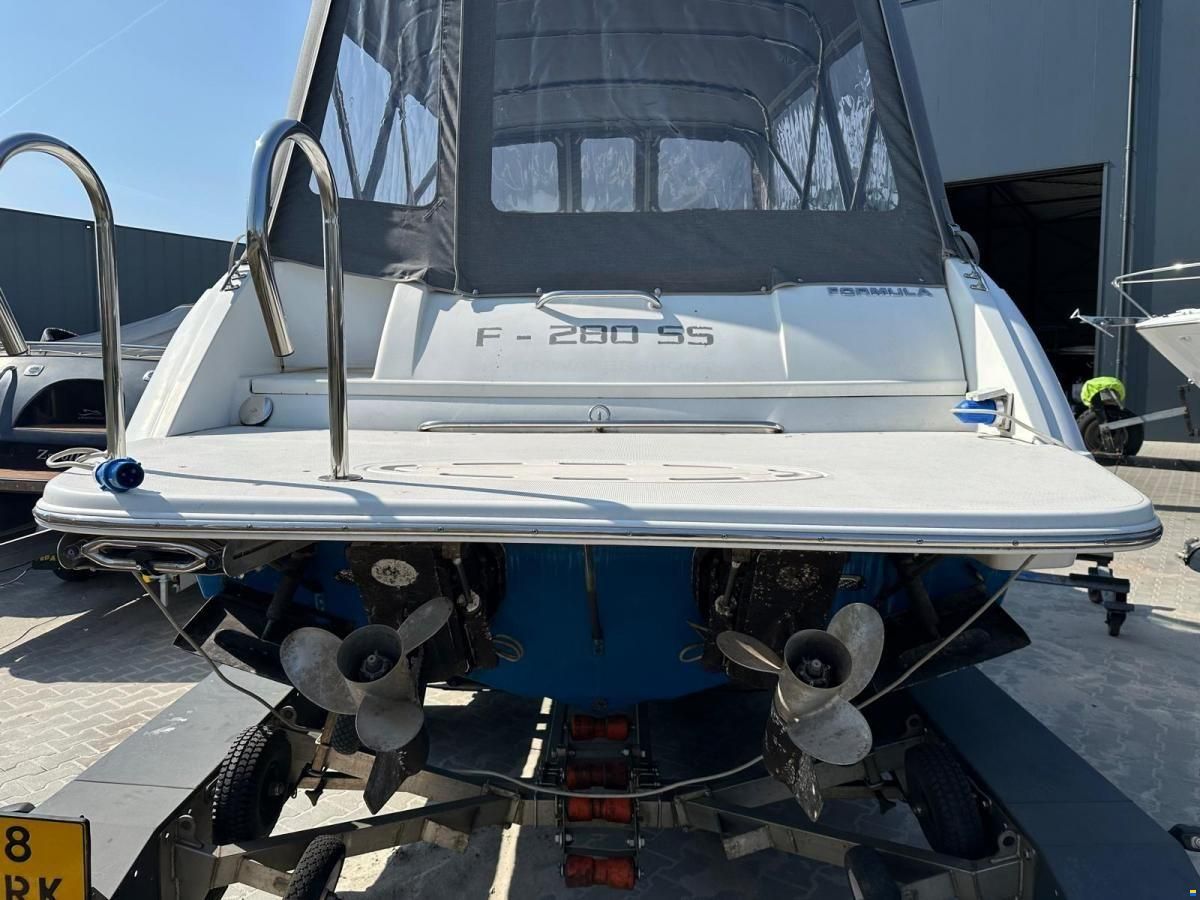 USFOR F-280 SS Cuddy cabin