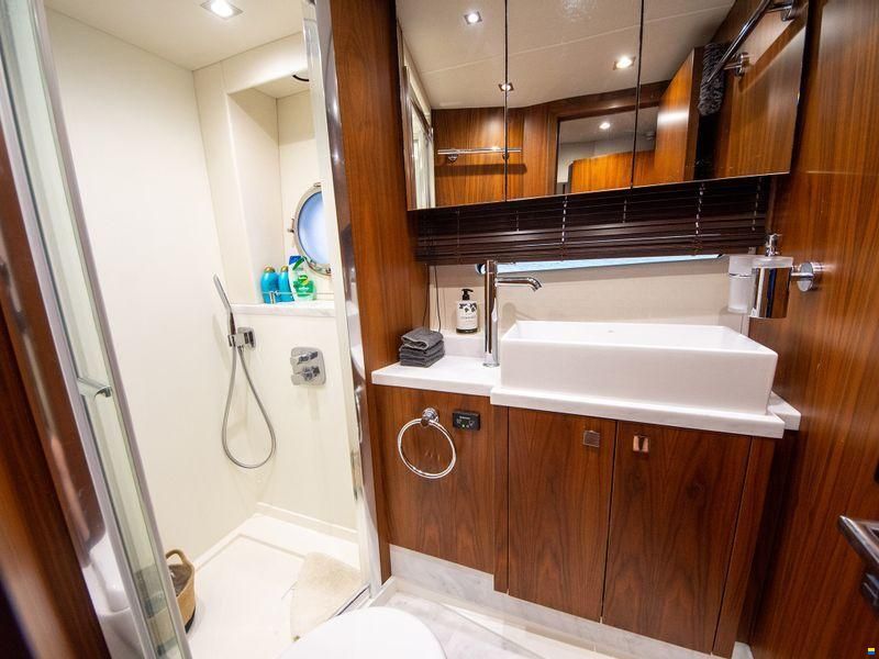 Sunseeker Predator 57