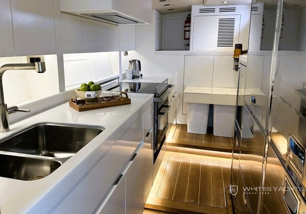 JFA Yachts 82ft