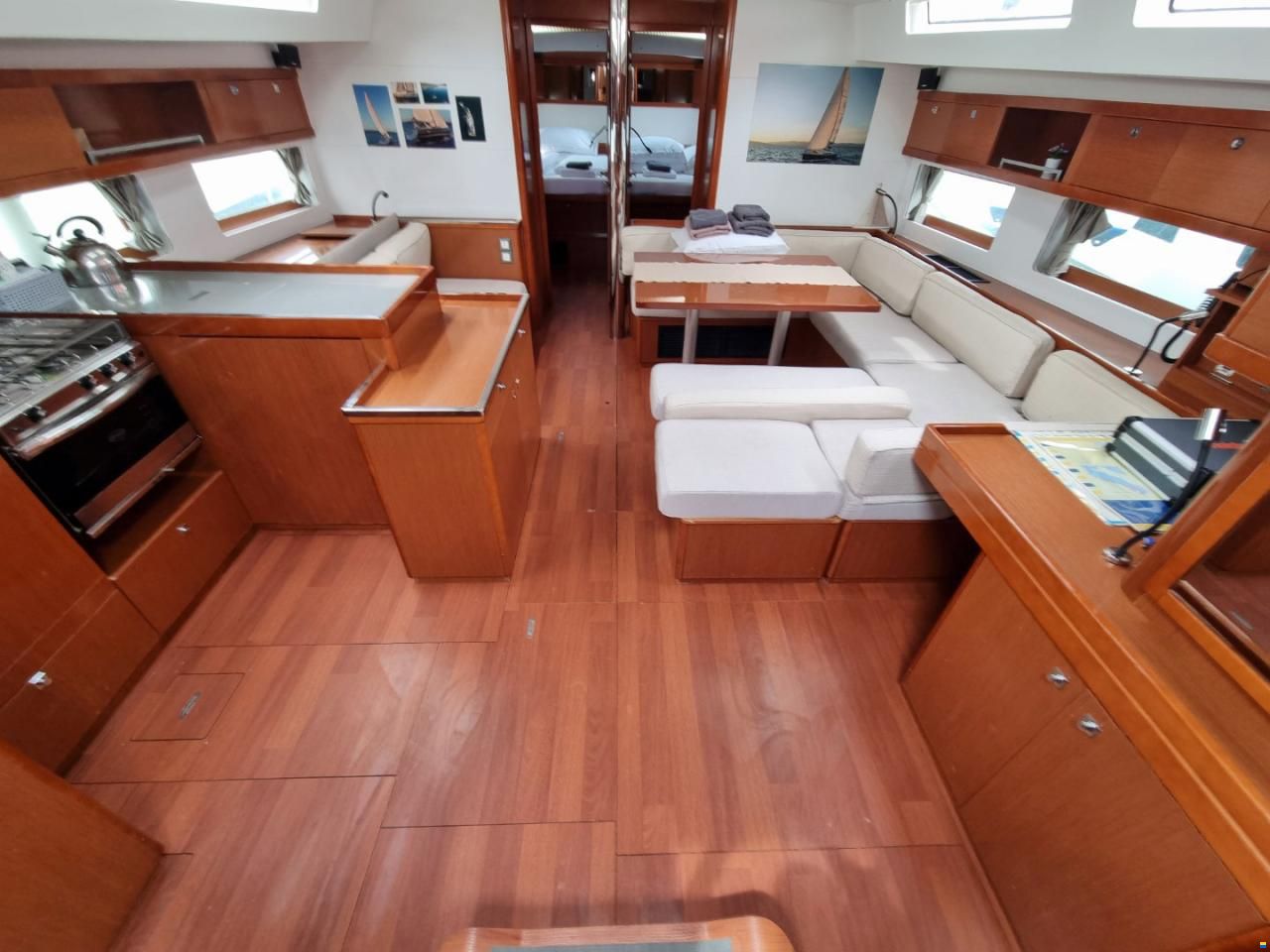 Beneteau Oceanis 55
