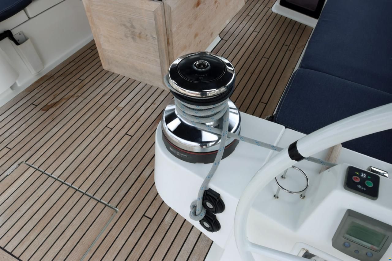 Beneteau Oceanis 55