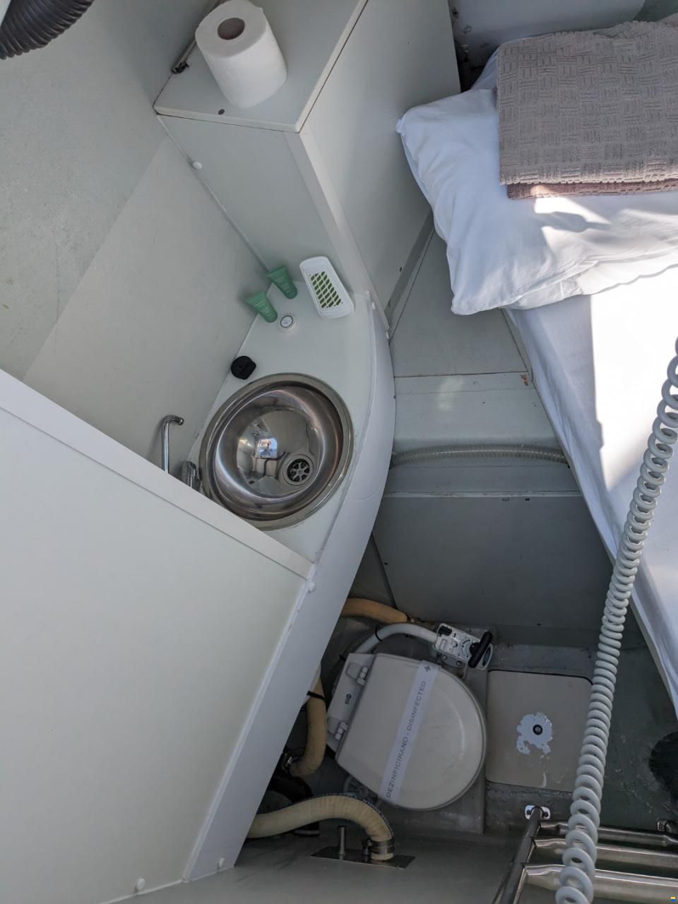Hanse 548