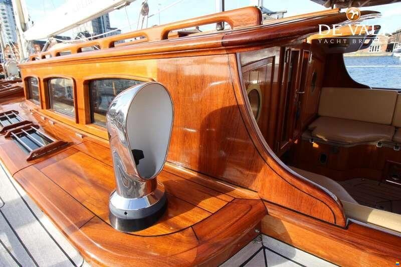 Hoek Truly Classic 75