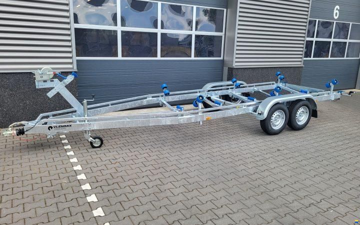 Vlemmix J TRAILER 3000 KG 2 X AS 1500 KG
