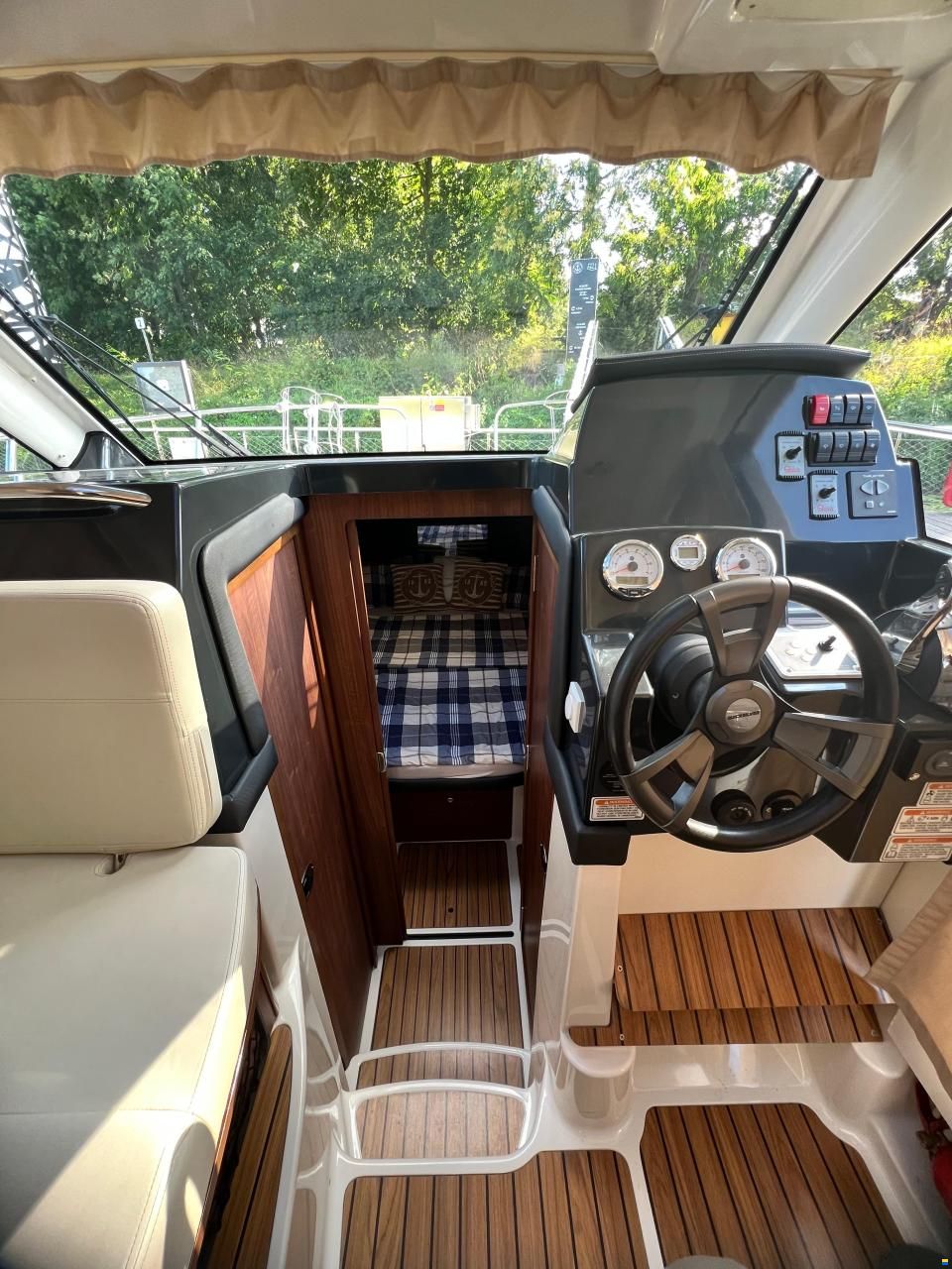 Quicksilver 855 Activ Weekend