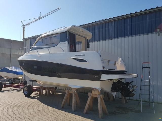 Quicksilver 855 Activ Weekend