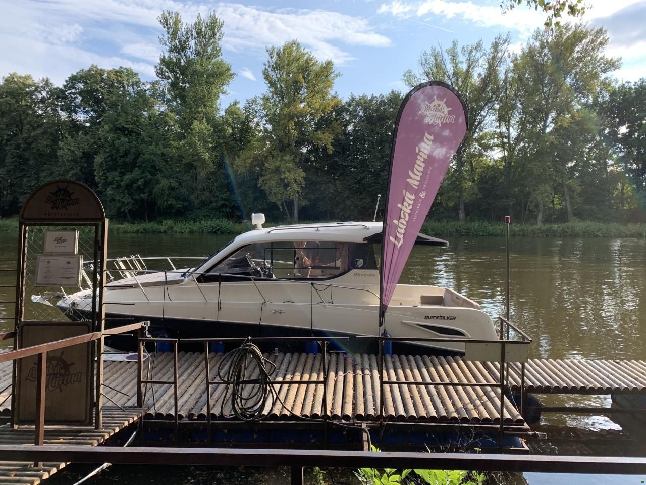 Quicksilver 855 Activ Weekend