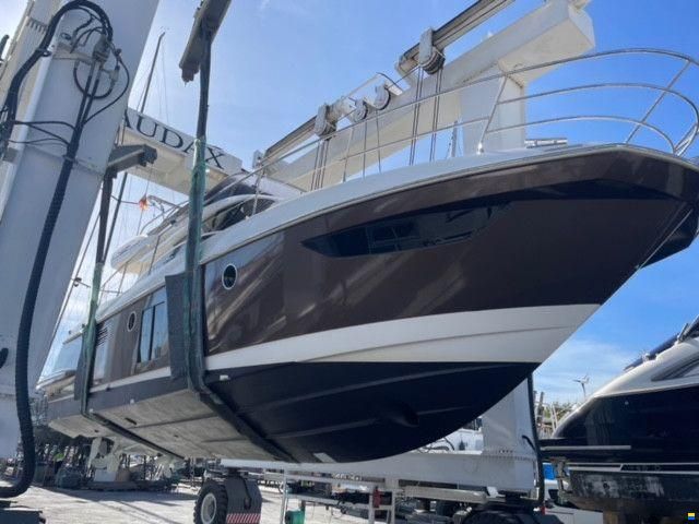 Azimut 38 Fly