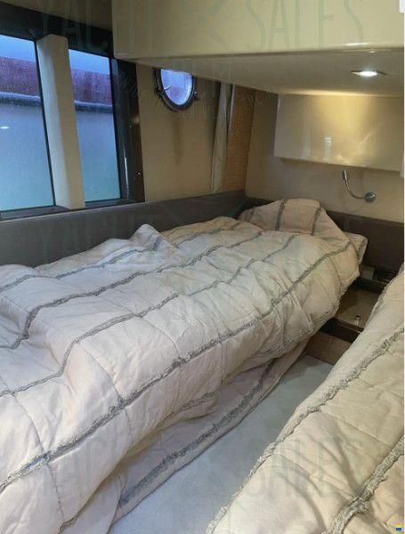 Azimut 38 Fly