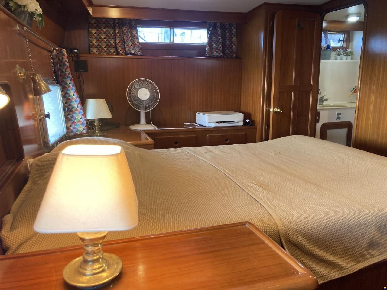Trader 47 Flybridge  Cruising Motor Yacht or Li