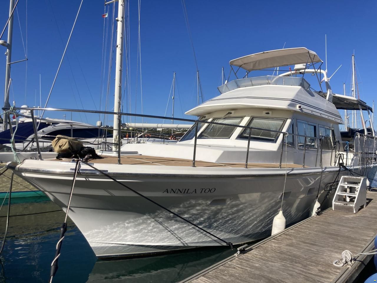 Trader 47 Flybridge  Cruising Motor Yacht or Li