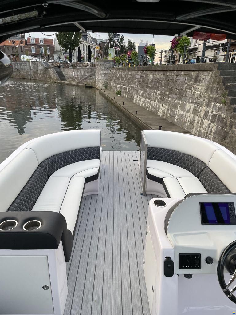 Swiss-boat Funlounger 7.5