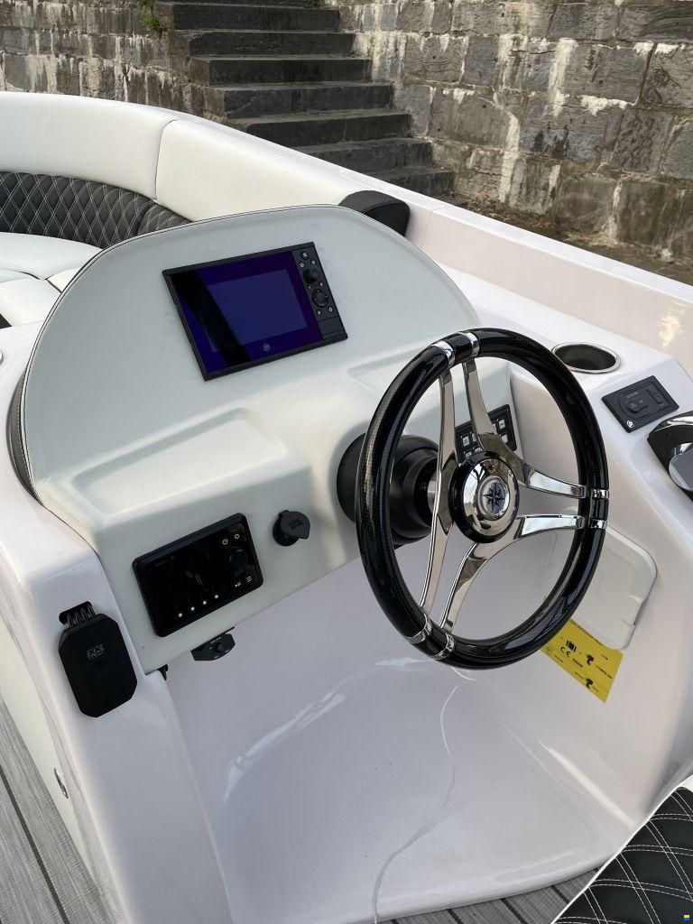 Swiss-boat Funlounger 7.5
