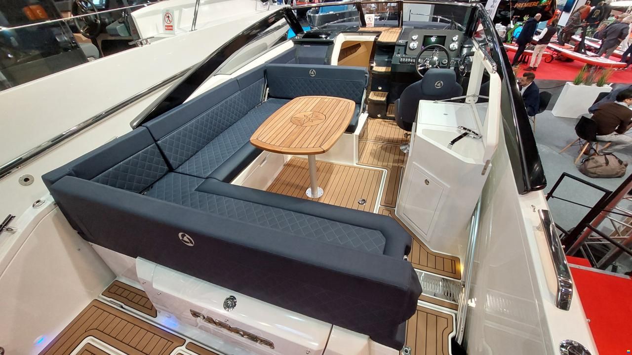 Parker 800 Cruiser Mercury F300 Verado