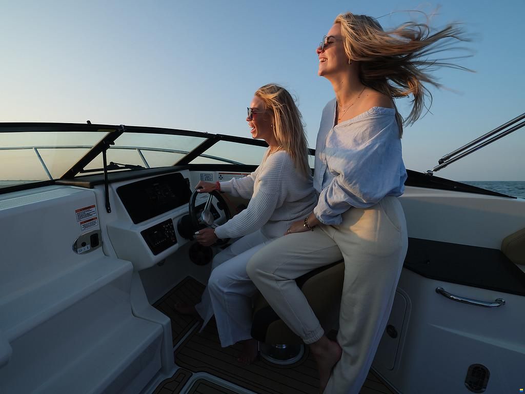 Sea Ray Sunsport (SSE) 230