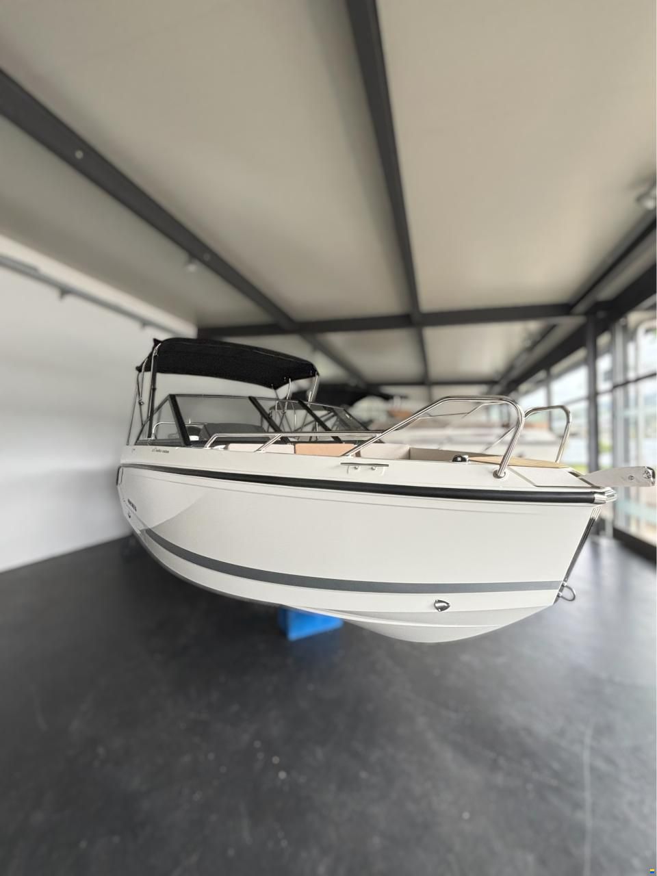 Quicksilver 555 Bowrider