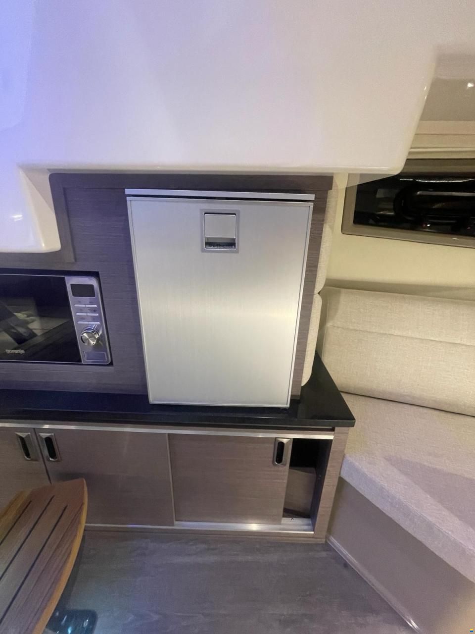 Sea Ray Sundancer 320 DAE