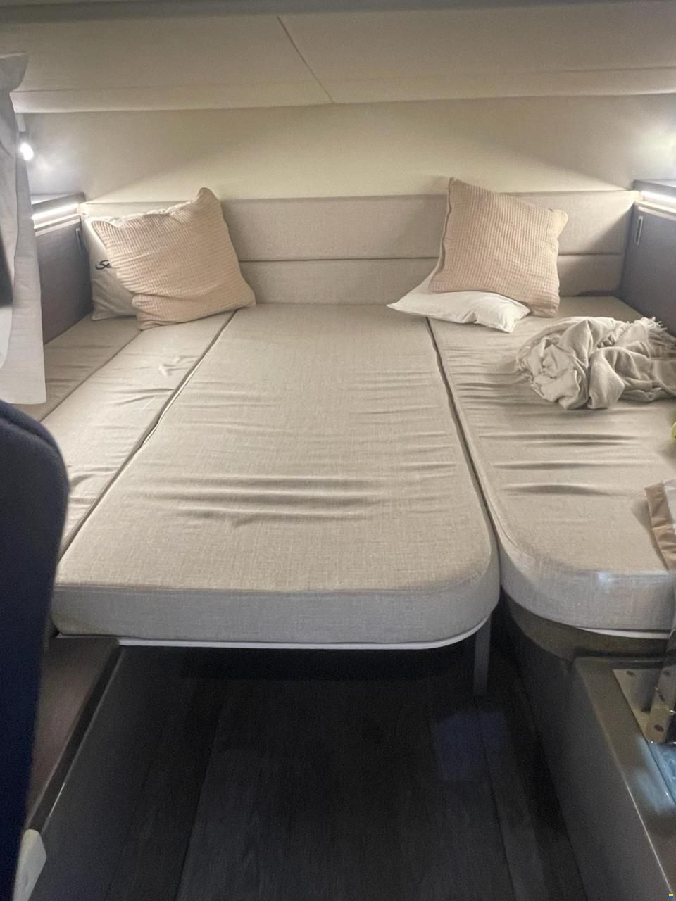 Sea Ray Sundancer 320 DAE