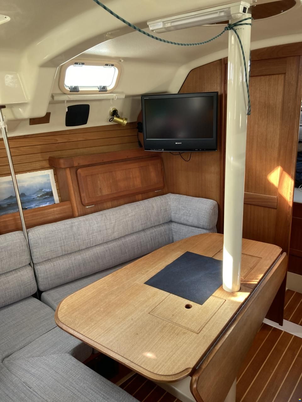 Hunter Marine Legend 35.5