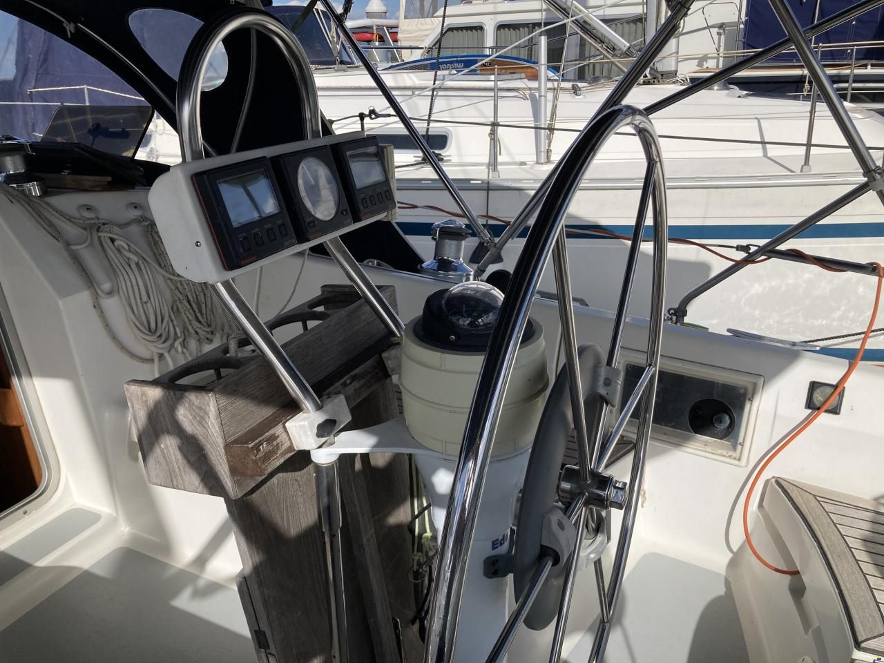 Hunter Marine Legend 35.5