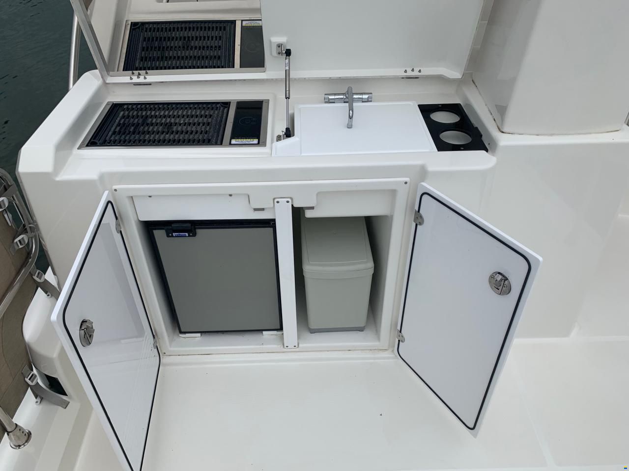 Beneteau Swift Trawler 41 Fly