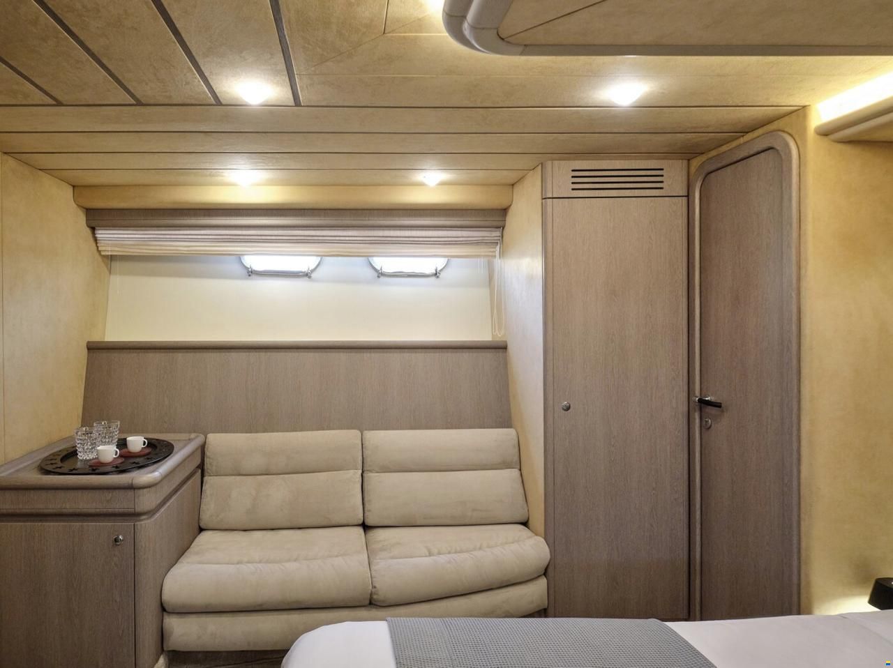 Ferretti 680