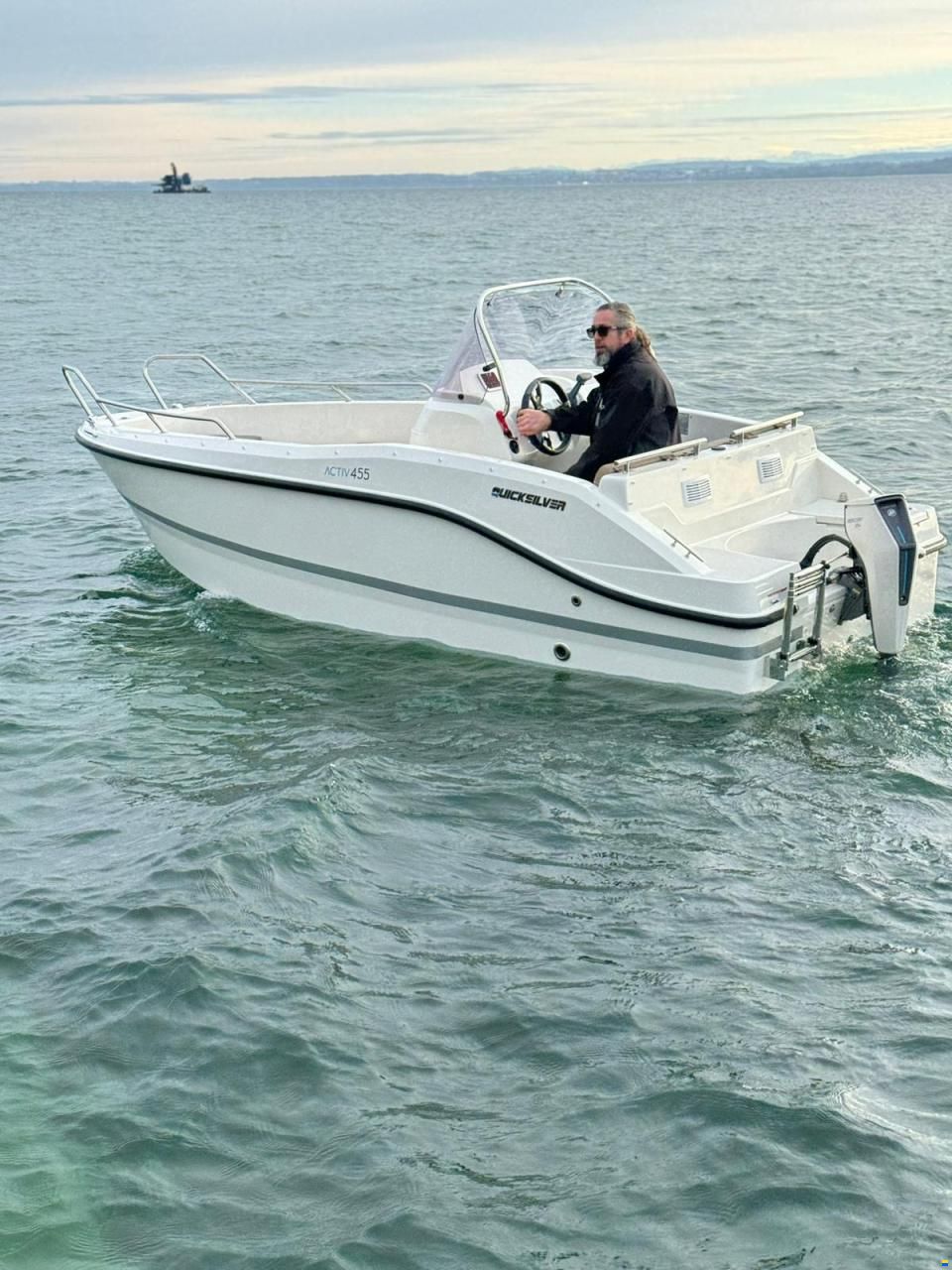 Quicksilver 455 Open + MOTEUR ELECTRIQUE Avator 35e