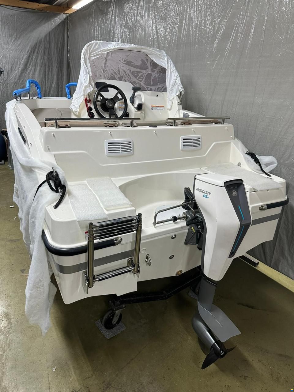 Quicksilver 455 Open + MOTEUR ELECTRIQUE Avator 35e