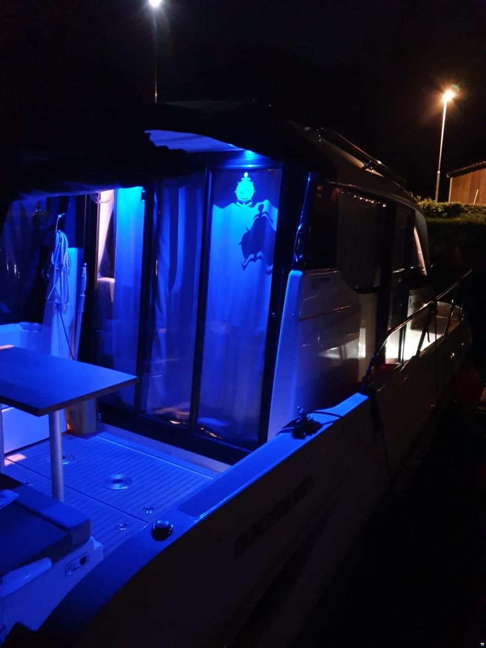 Quicksilver 905 Weekender