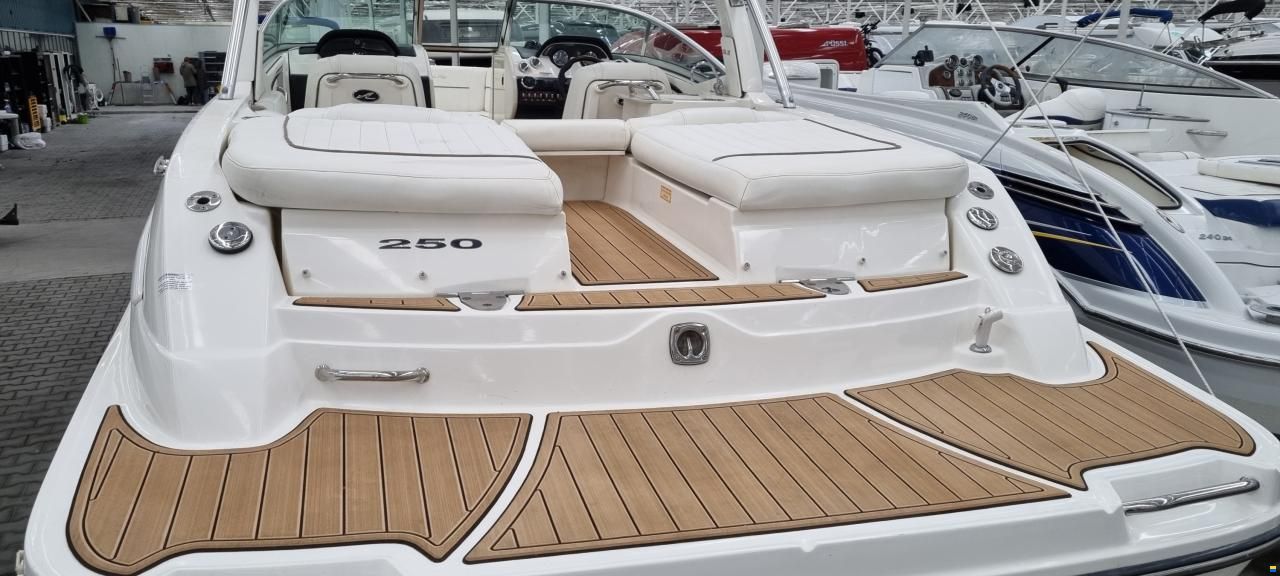 Sea Ray 250 SLX