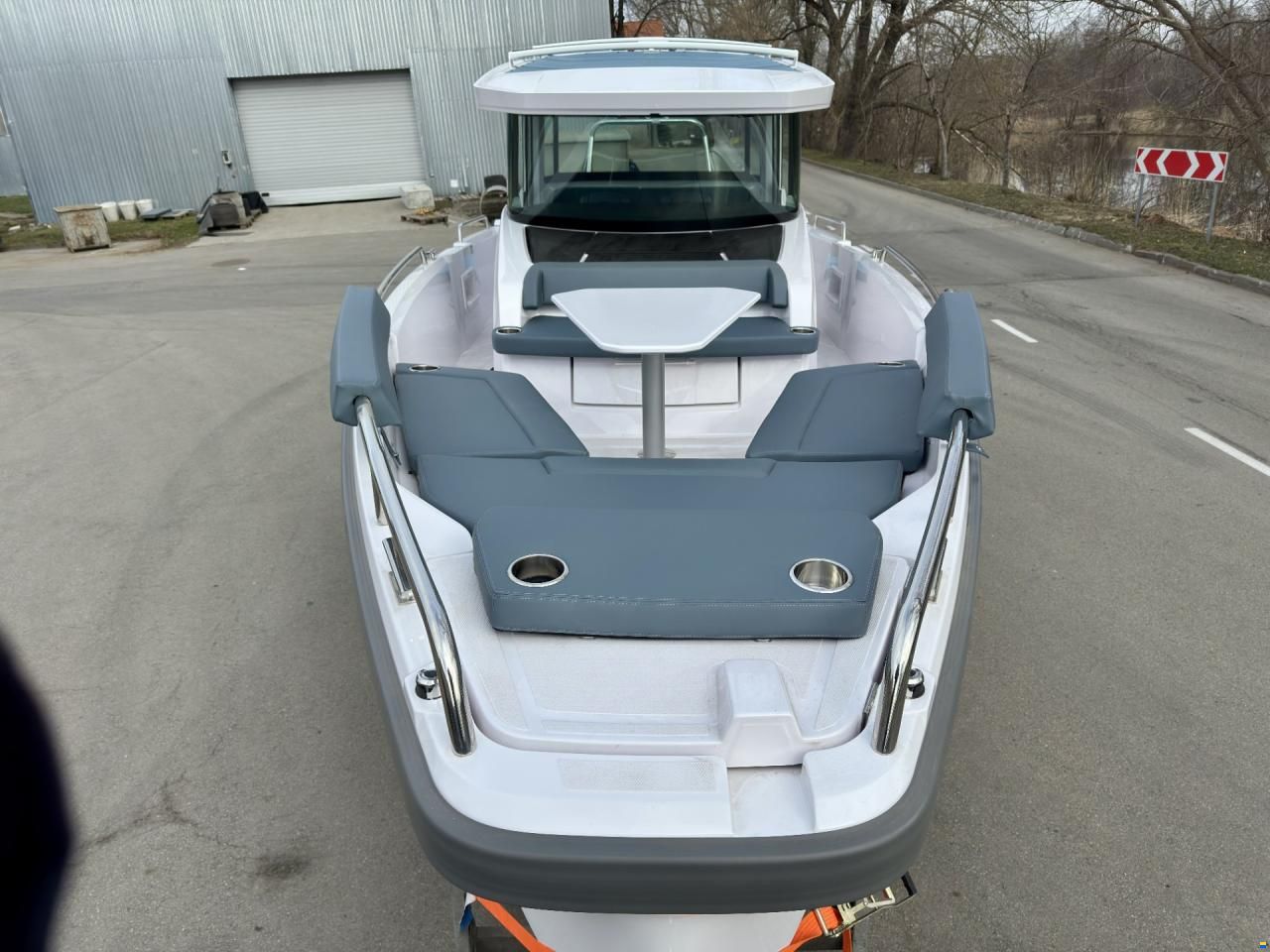 Axopar 29 XC Cross Cabin