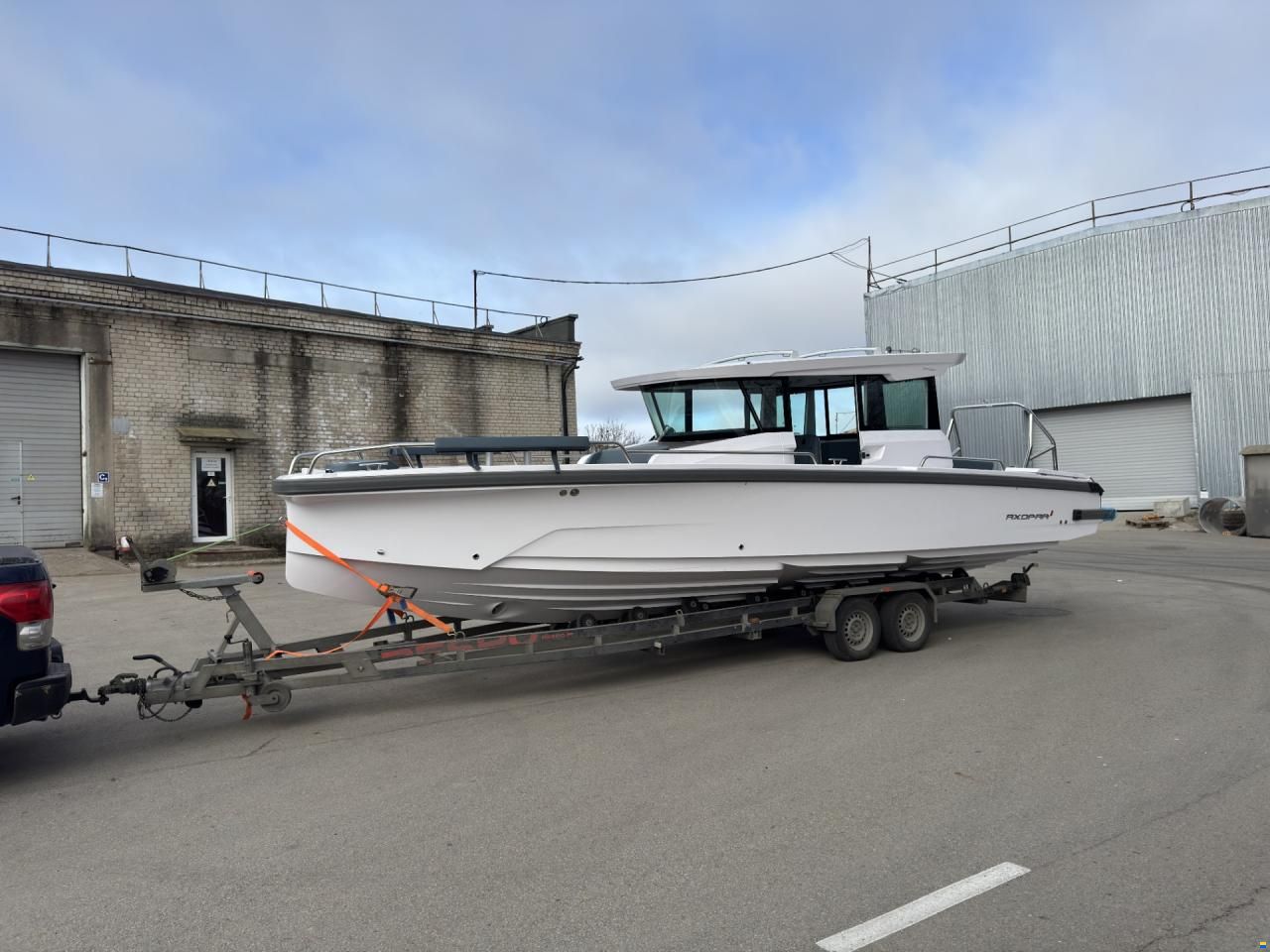 Axopar 29 XC Cross Cabin