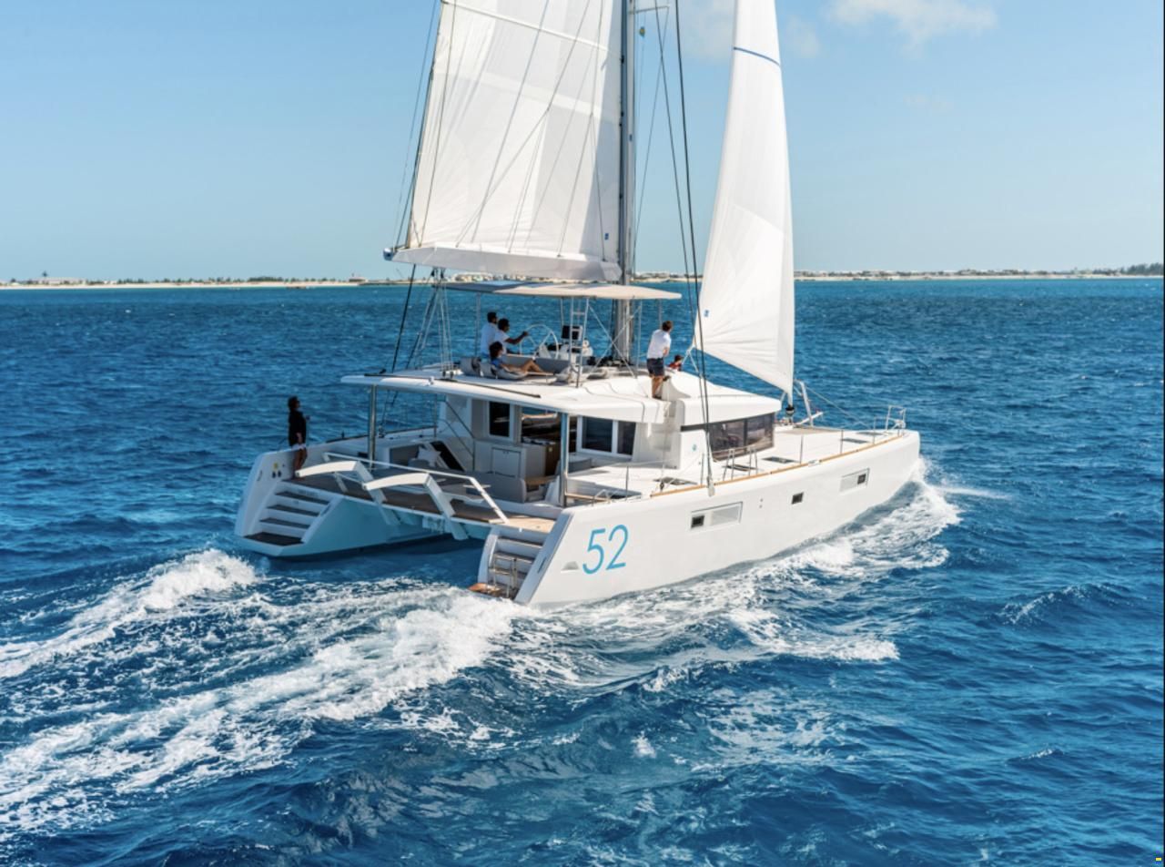 Lagoon 52