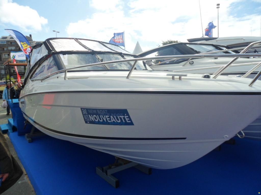 Parker 630 Day Cruiser