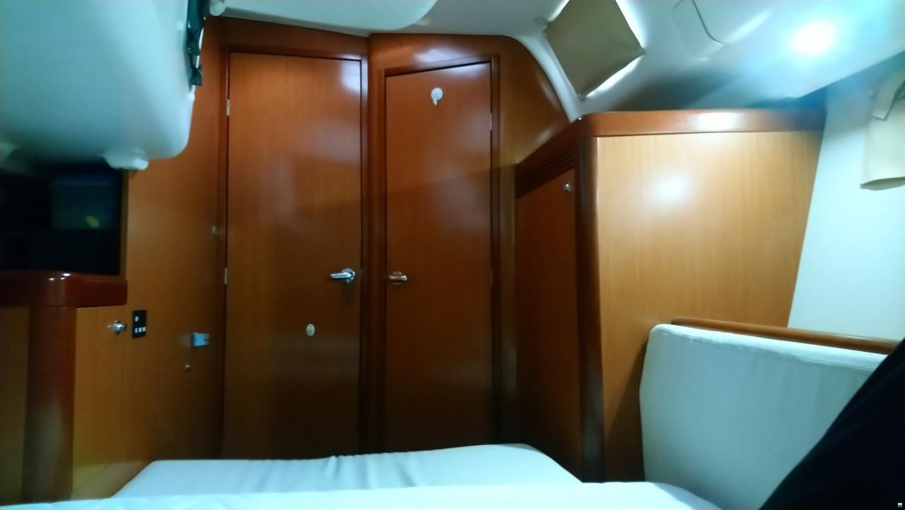 Beneteau Oceanis 43