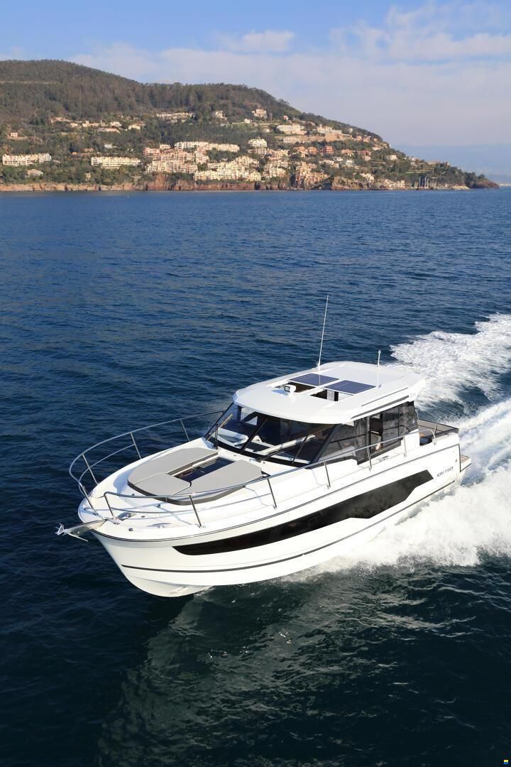 Jeanneau 1095 Merry Fisher Cruiser