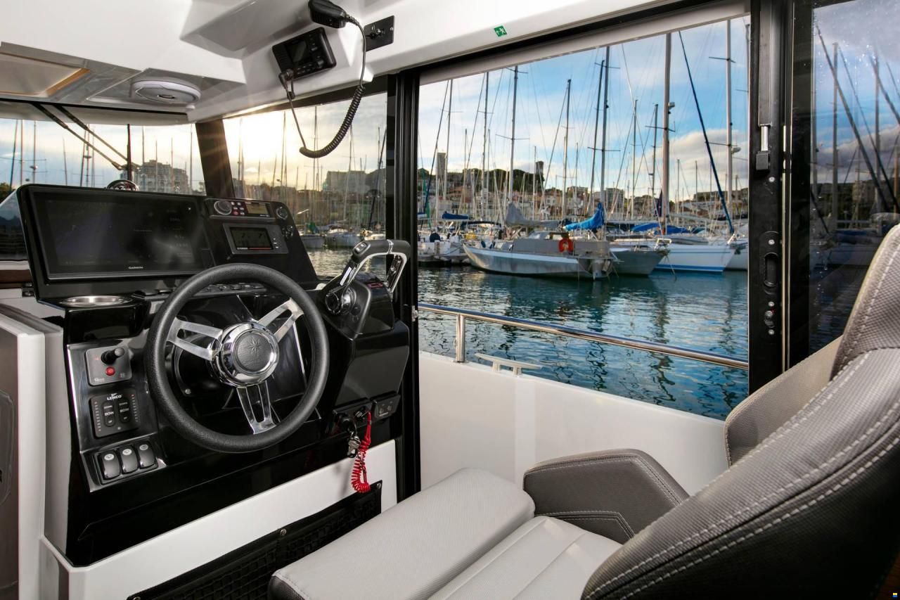 Jeanneau 895 Merry Fisher Sport