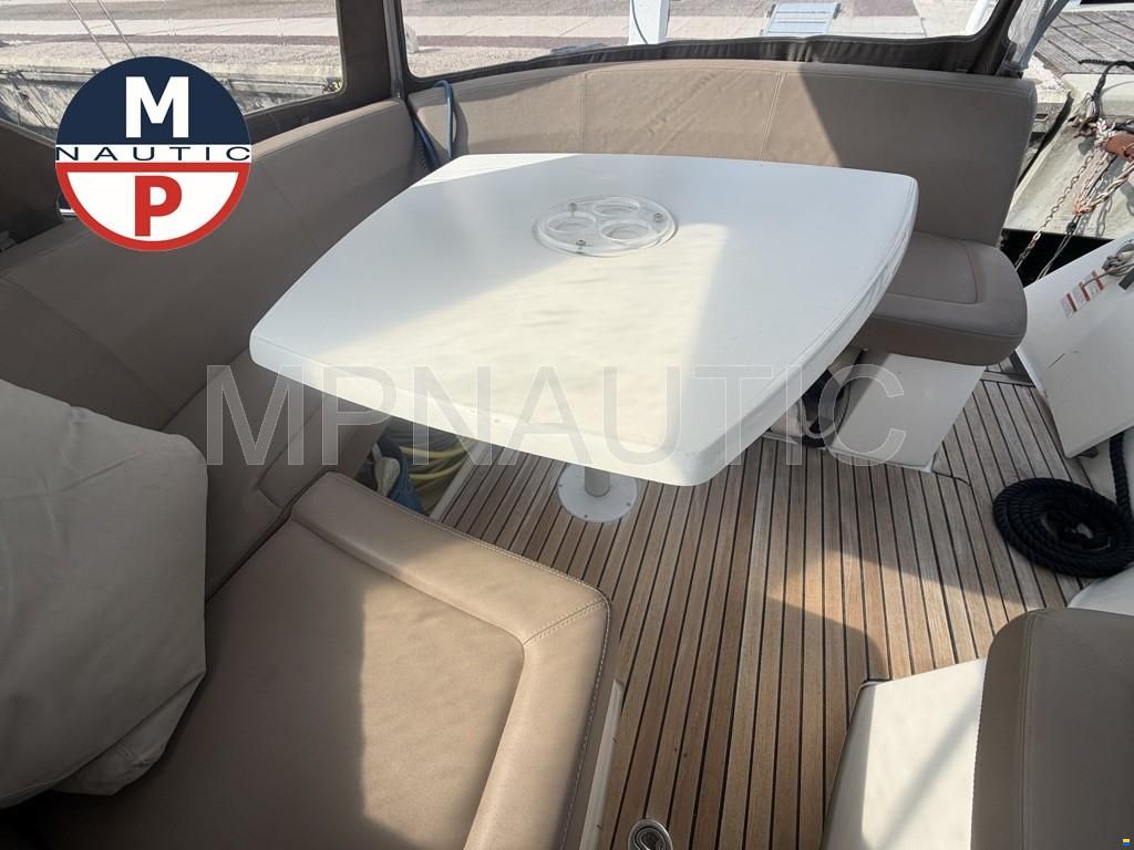 Jeanneau LEADER 8