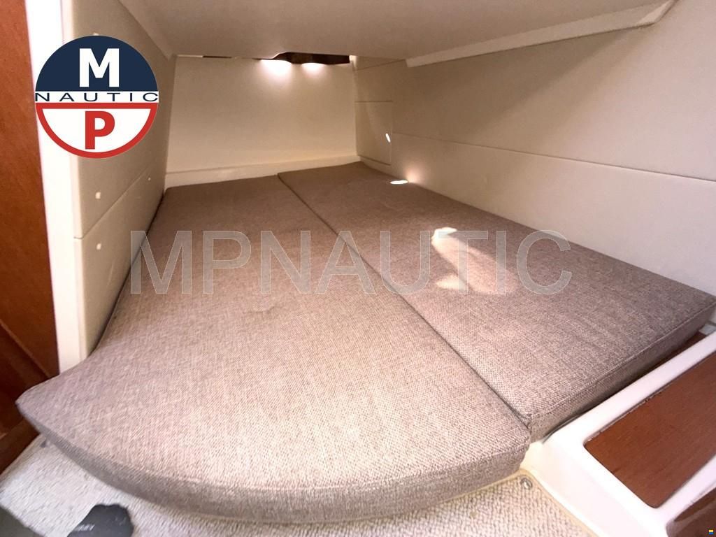Jeanneau LEADER 8