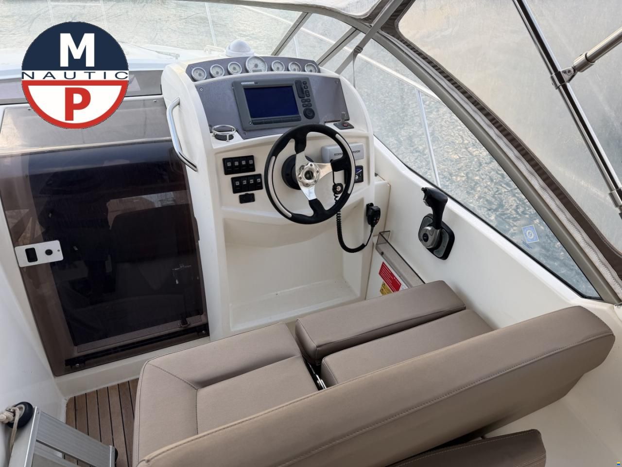 Jeanneau LEADER 8
