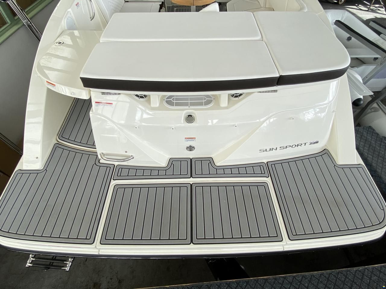 Sea Ray 230 SSE
