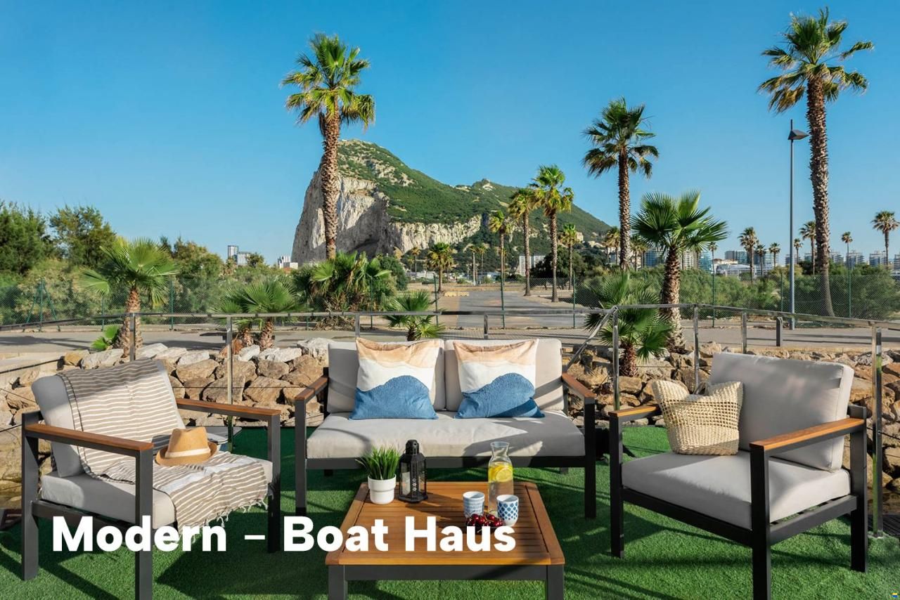 Boat Haus Mediterranean 8X4 MODERN House